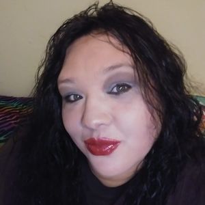 Meet your Posher, Tonya